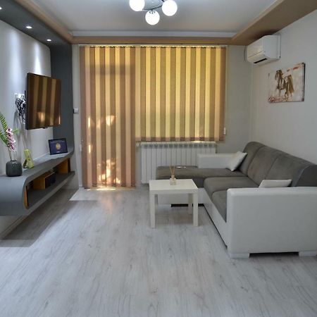 Luxury Apartment Near Varna, Located In Targovishte Zewnętrze zdjęcie
