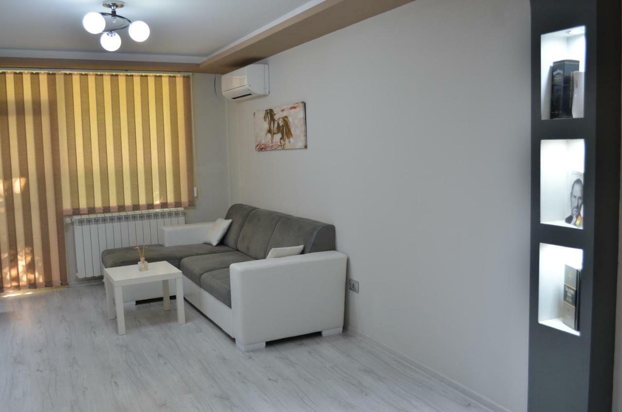 Luxury Apartment Near Varna, Located In Targovishte Zewnętrze zdjęcie