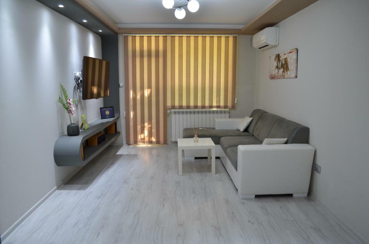 Luxury Apartment Near Varna, Located In Targovishte Zewnętrze zdjęcie